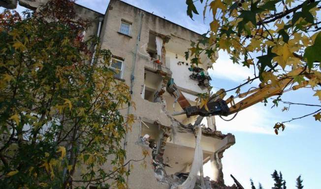 Demet nga termeti: Bashkite zbardhin totalin e objekteve per vleresim te thelluar